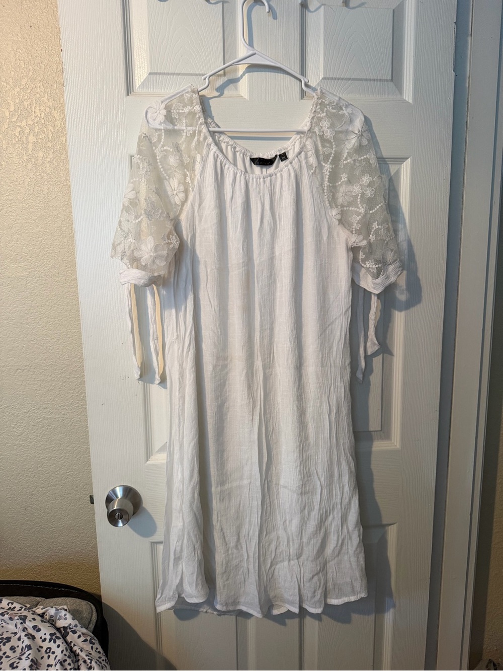 Mlle Gabrielle White Midi Dress with Lace Sleeves